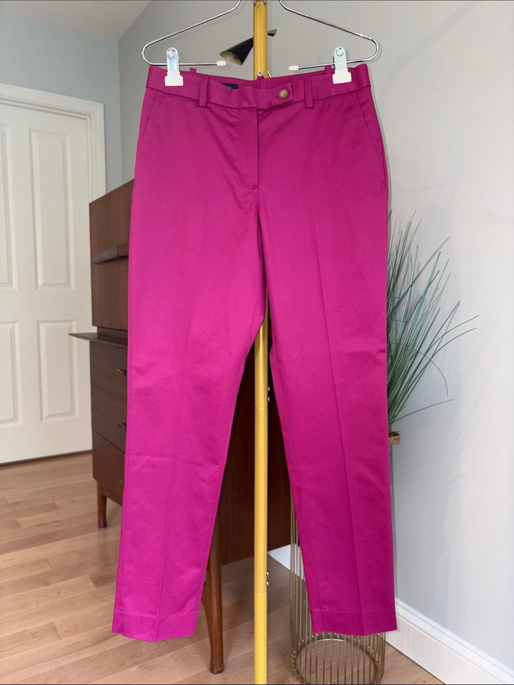 Brooks Brothers Fuchsia Advantage Chino Stretch